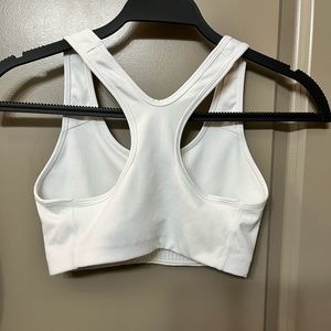 Never worn White Nike sports bra